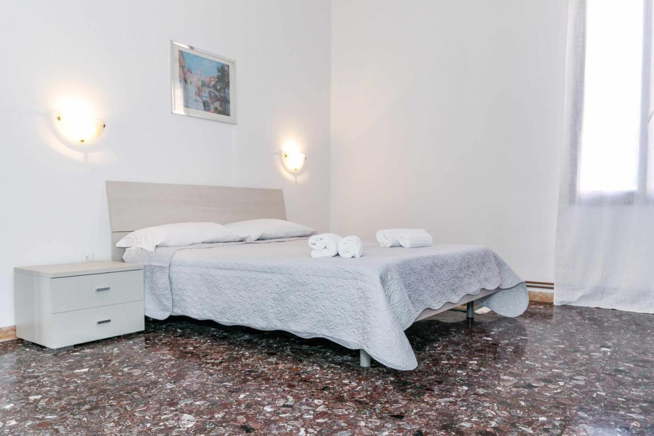 Apartmán 11 Venice Garden Private Garden Parking Free Marghera Exteriér fotografie
